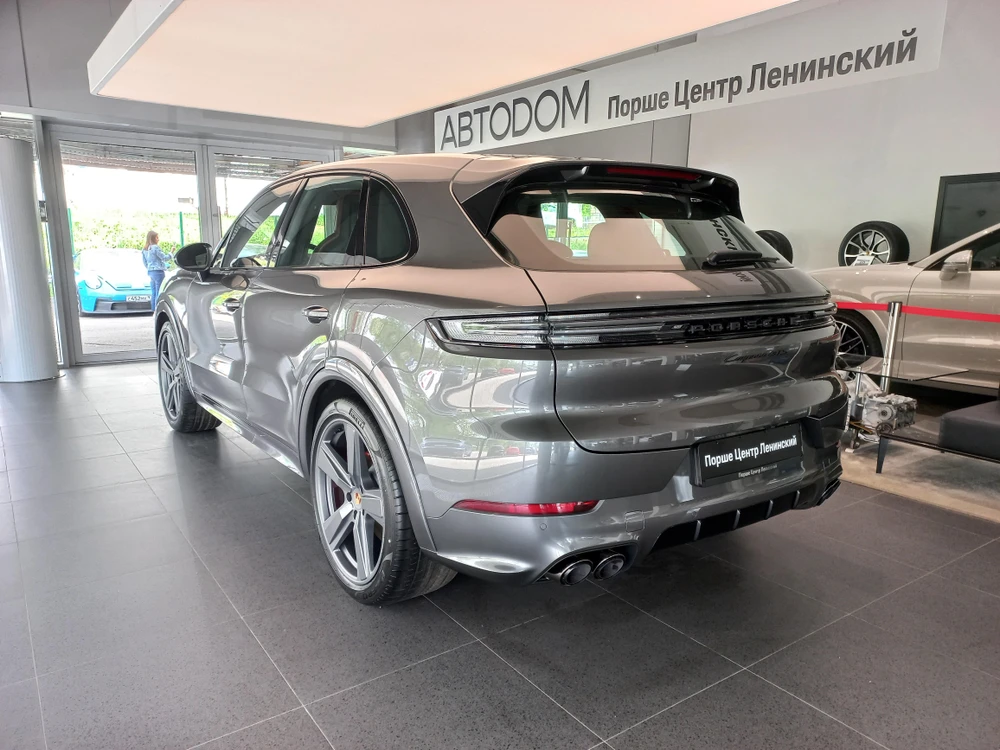 Porsche Cayenne GTS 4.0 AT 4WD (500 л.с.)