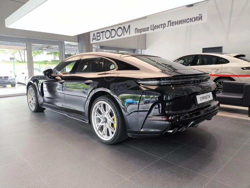 Porsche Panamera Turbo S E-Hybrid 4.0hyb AMT 4WD (782 л.с.)
