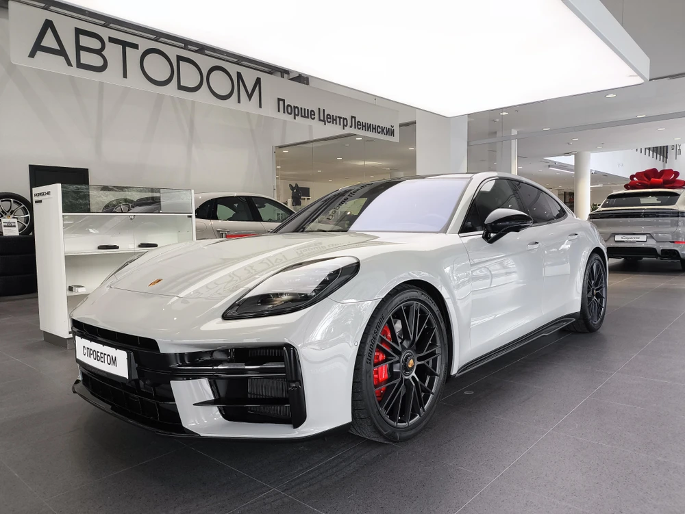 Porsche Panamera GTS 4.0 AMT 4WD (500 л.с.)