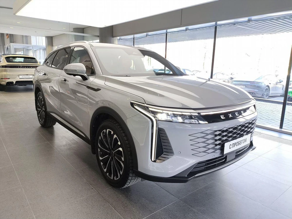 EXEED RX Platinum 2.0 AMT 4WD (249 л.с.)