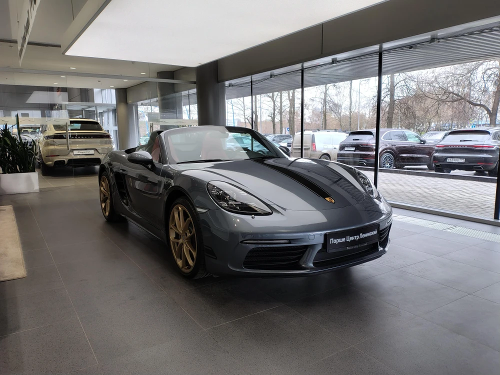 Porsche Boxster Style Edition 2.0 AMT (300 л.с.)