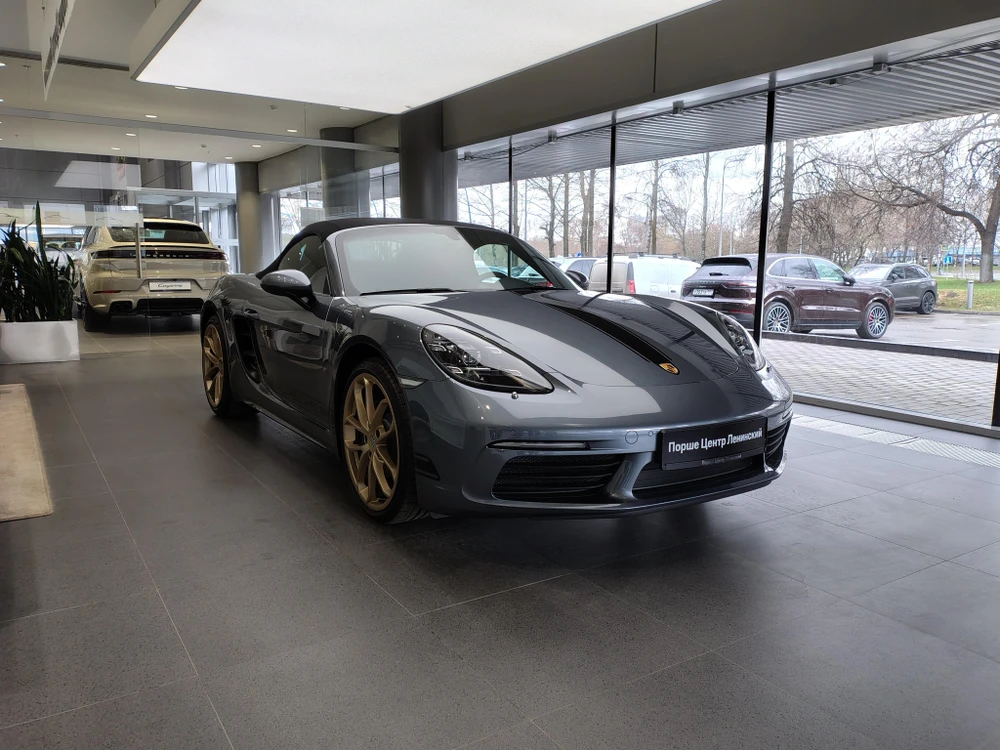 Porsche Boxster Style Edition 2.0 AMT (300 л.с.)