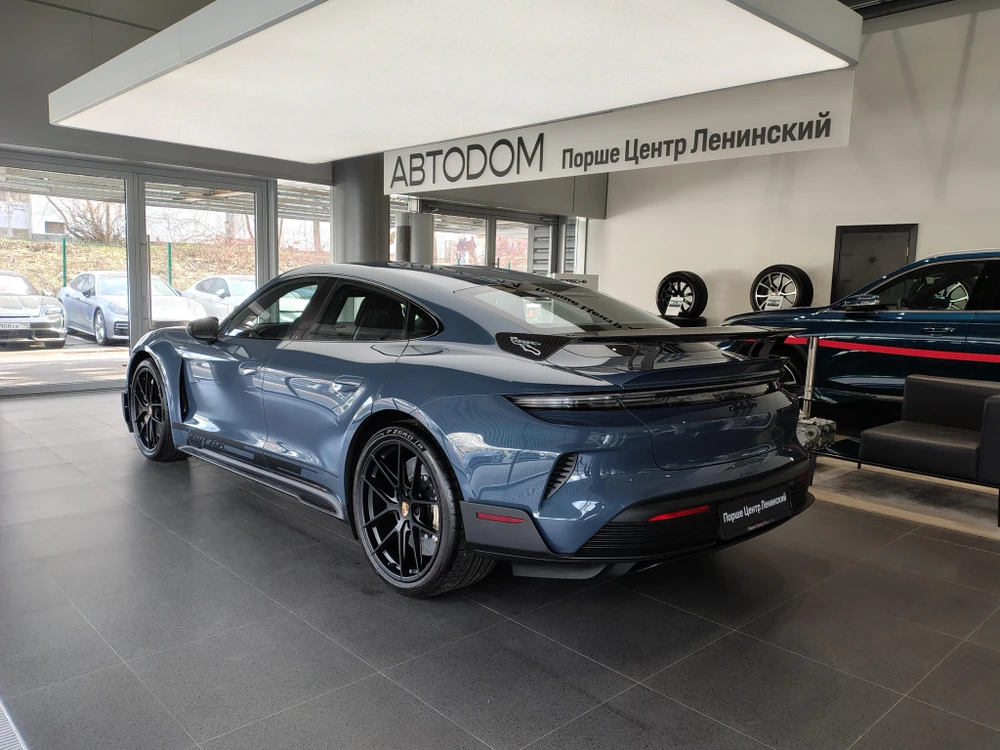 Porsche Taycan Turbo GT Weissach Turbo GT Electro AT 4WD (760 кВт)