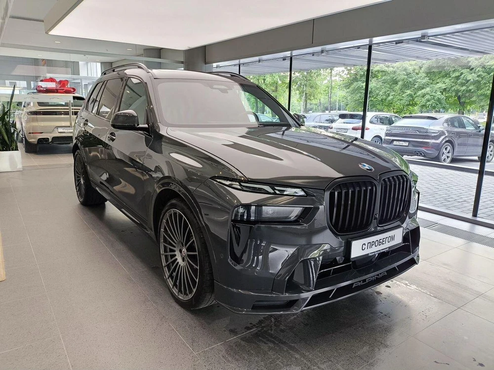 Alpina XB7 Allrad 4.4 AT 4WD (621 л.с.)