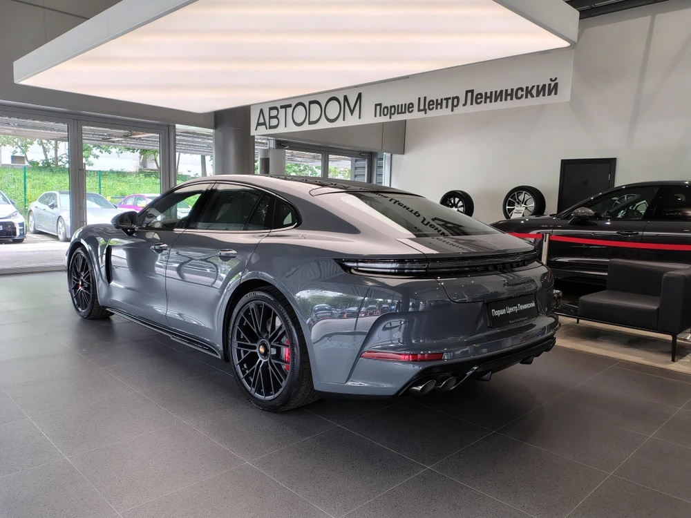Porsche Panamera GTS 4.0 AMT 4WD (500 л.с.)