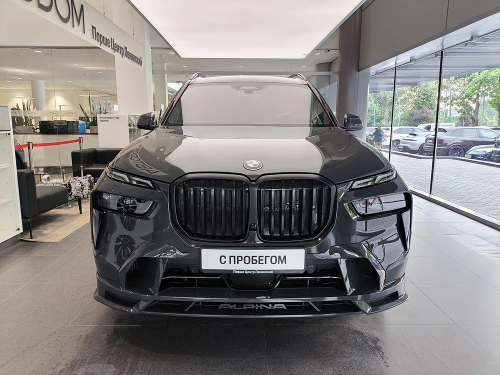 Alpina XB7 Allrad 4.4 AT 4WD (621 л.с.)
