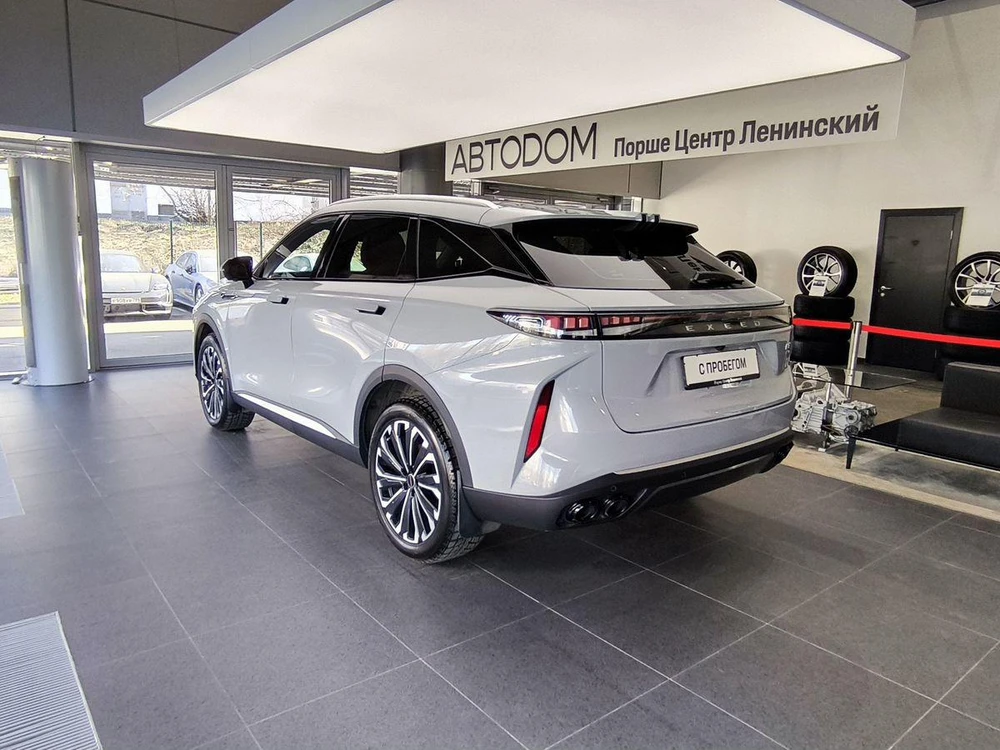EXEED RX Platinum 2.0 AMT 4WD (249 л.с.)