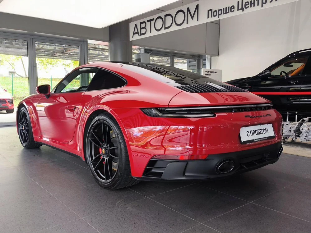 Porsche 911 Carrera 4 GTS 3.0 AMT 4WD (480 л.с.)