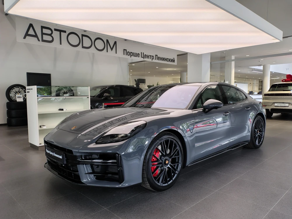 Porsche Panamera GTS 4.0 AMT 4WD (500 л.с.)