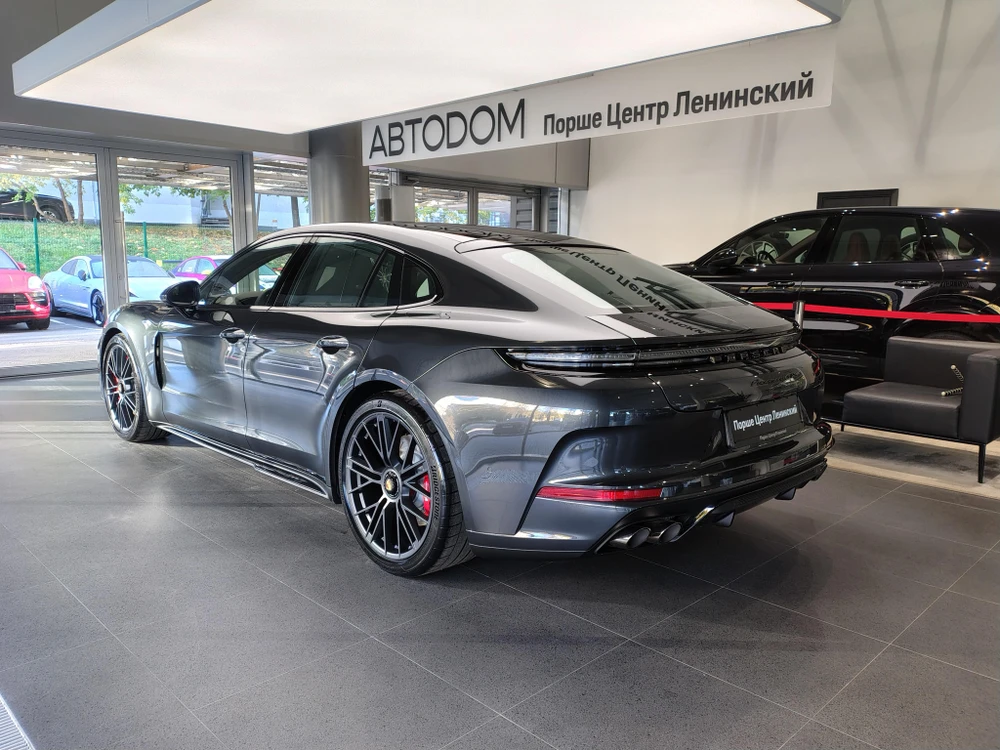 Porsche Panamera GTS 4.0 AMT 4WD (500 л.с.)